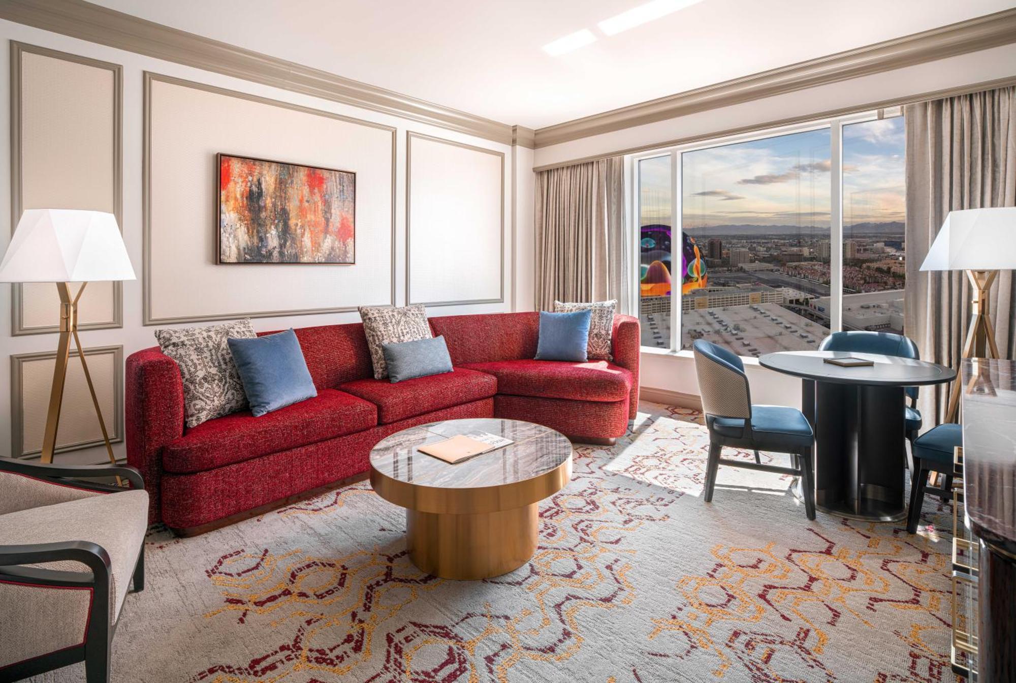 Suite Luxury Recentemente Ristrutturata con 2 Letti Queen-Size e Vista Sfera